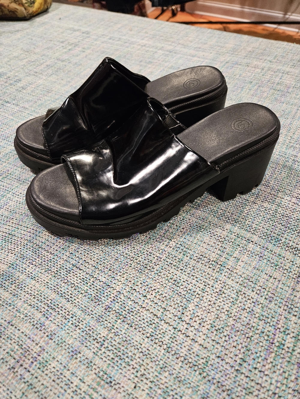 Urban Outfitters Y2K Style Chunky Black Patent Slide Mules with Block Heel